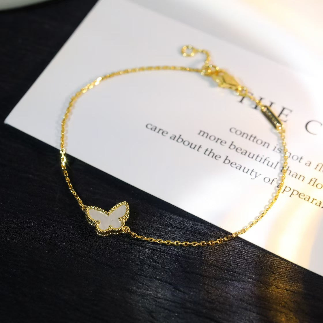 [Elitejewels]BUTTERFLY MOTHER OF PEARL BUTTERFLY BRACELET