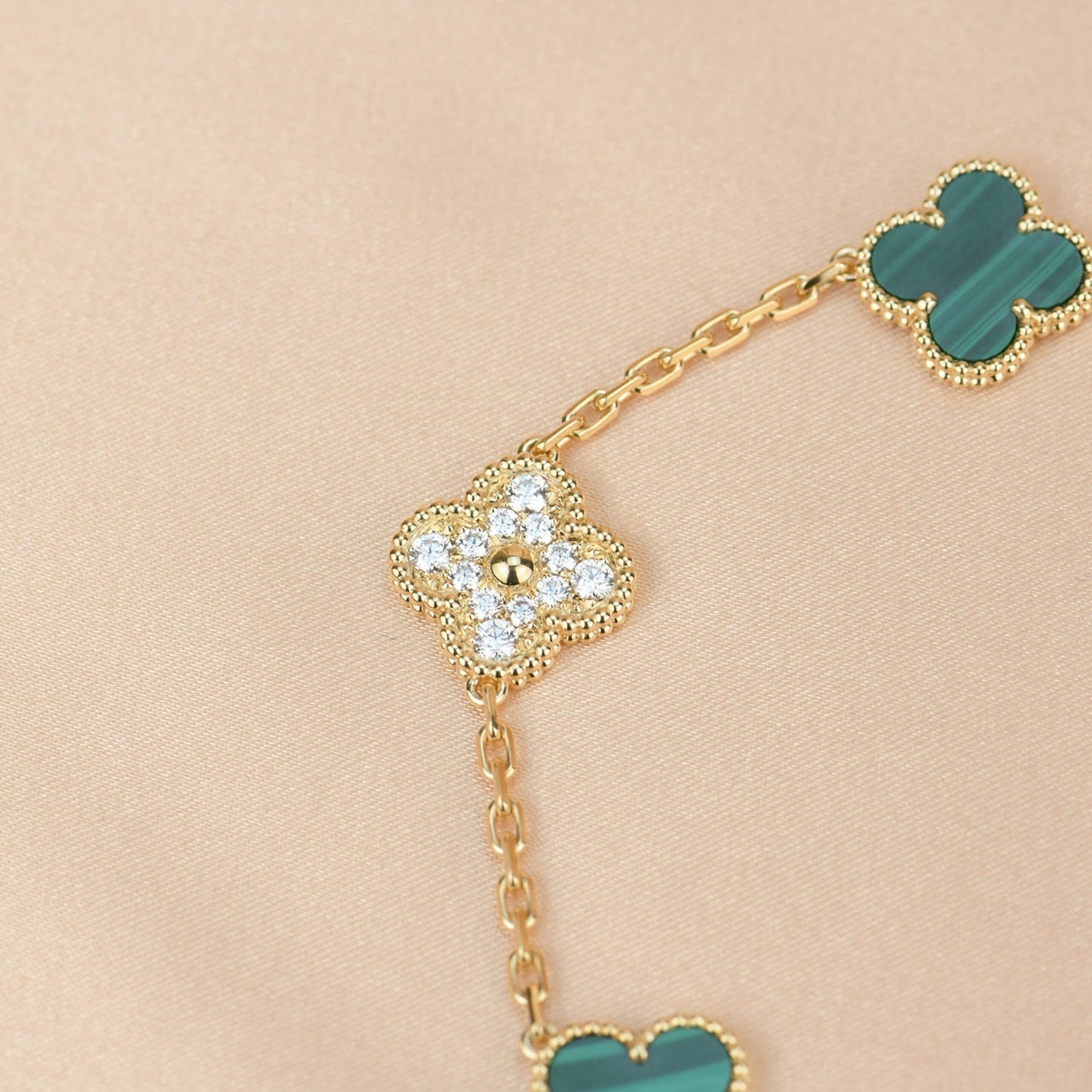 [Elitejewels] Armband mit Kleeblatt-5-Motiv, Malachit und Diamanten