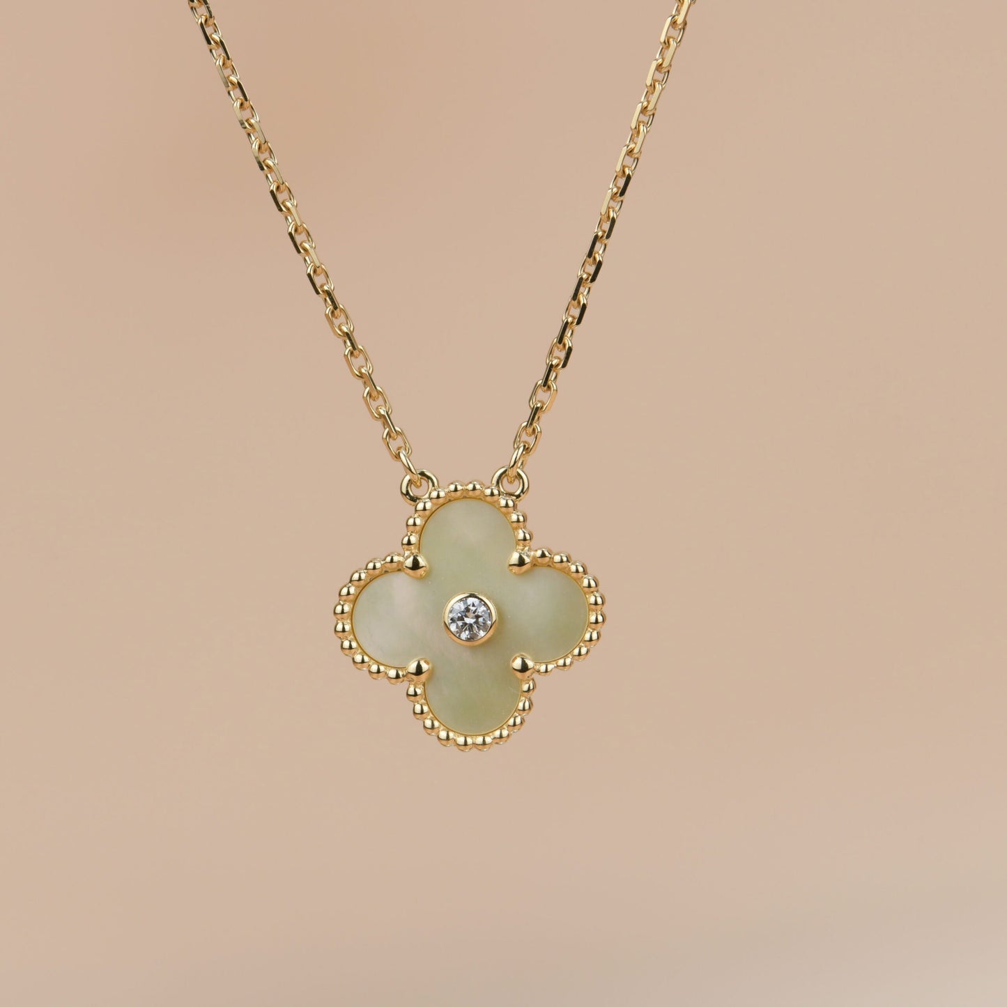 [Elitejewels]CLOVER 15MM DIAMOND GOLD MOTHER OF PEARL NECKLACE