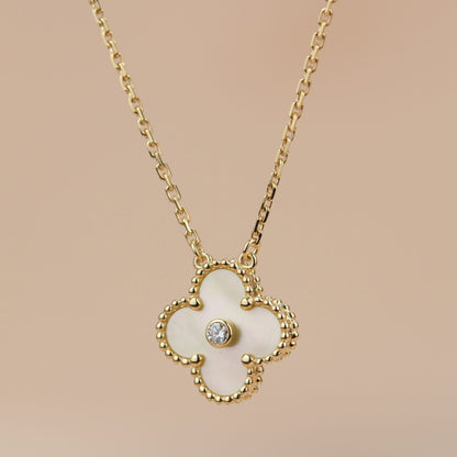 [Elitejewels]CLOVER 15MM DIAMOND GOLD MOTHER OF PEARL NECKLACE