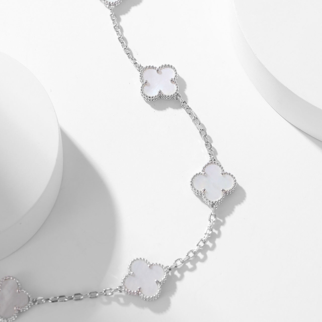 [Lucky Star]CLOVER 10 MOTIFS WHITE MOTHER OF PEARL NECKLACE