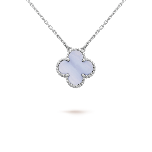 [Elitejewels]CLOVER 15MM BLUE CHALCEDONY NECKLACE SILVER