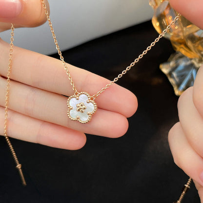 [Elitejewels]LUCKY  WHITE MOP  PLUM BLOSSOM NECKLACE