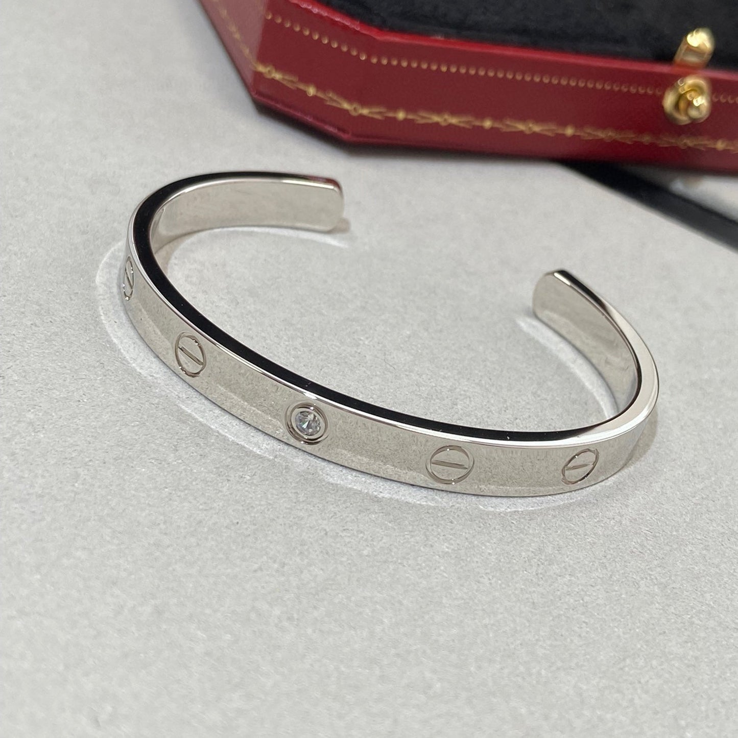 [Elitejewels]LOVE BRACELET 6.1MM 1 DIAMOND OPEN CUFF