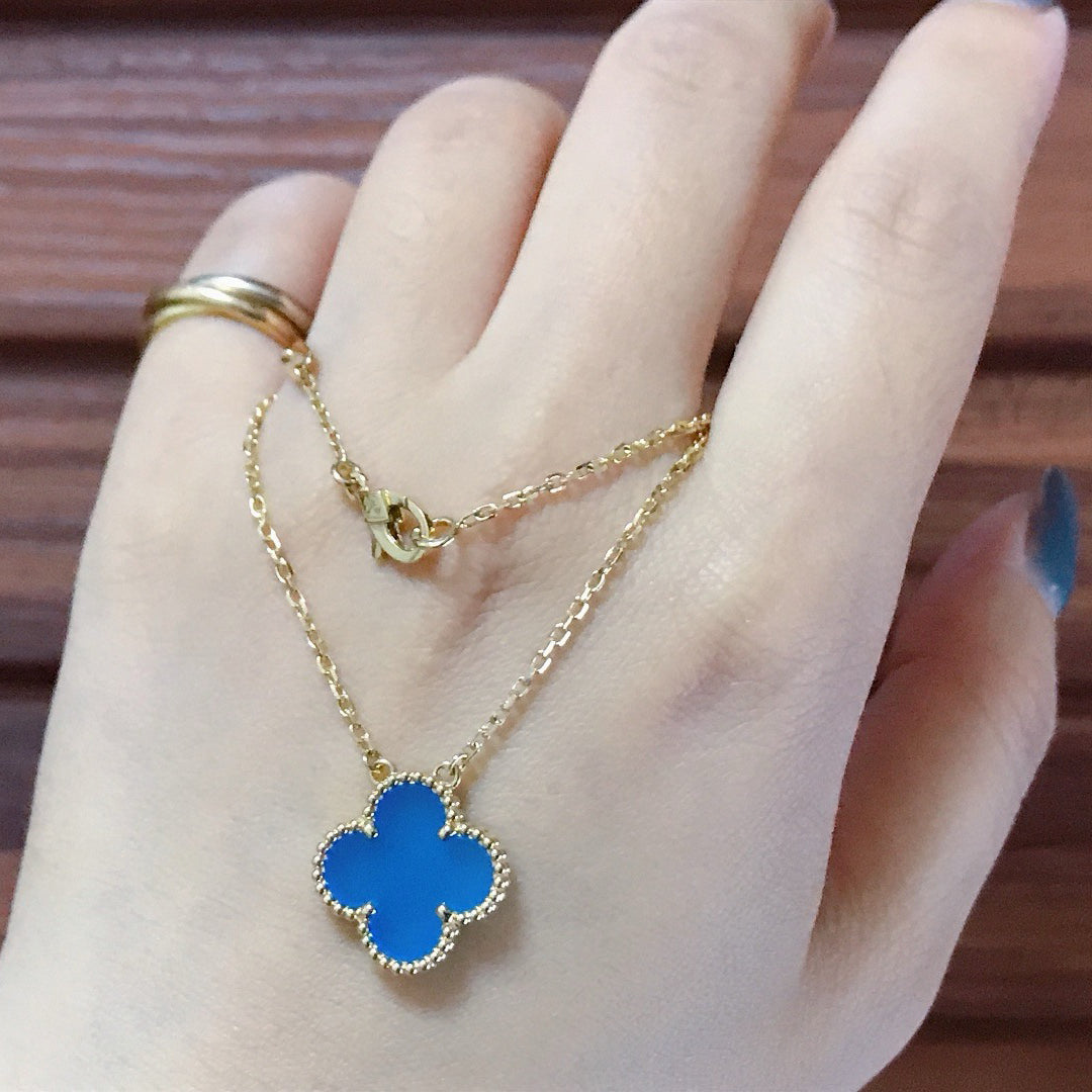 [Elitejewels]CLOVER 15MM BLUE AGATE NECKLACE