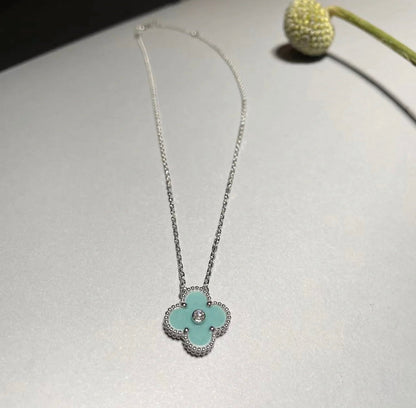 [Elitejewels]CLOVER 1 DIAMOND LIGHT BLUE SILVER NECKLACE