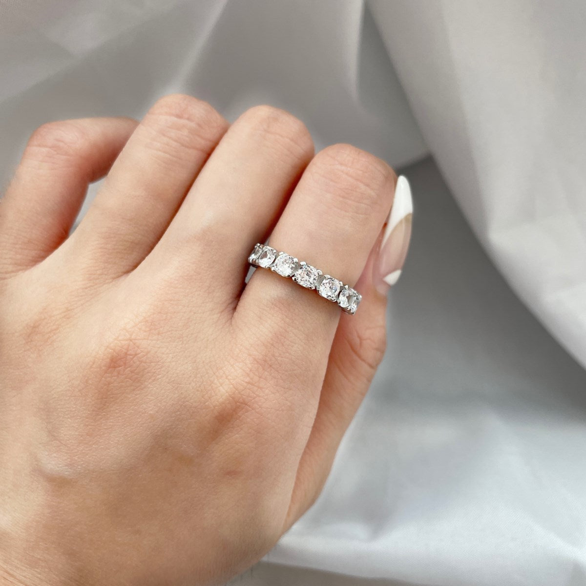 [Elitejewels]Eternity Round Cut Tennis Ring