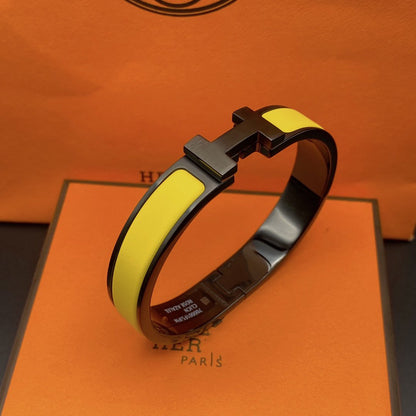 [Elitejewels]CLIC HM SO BLACK YELLOW BRACELET