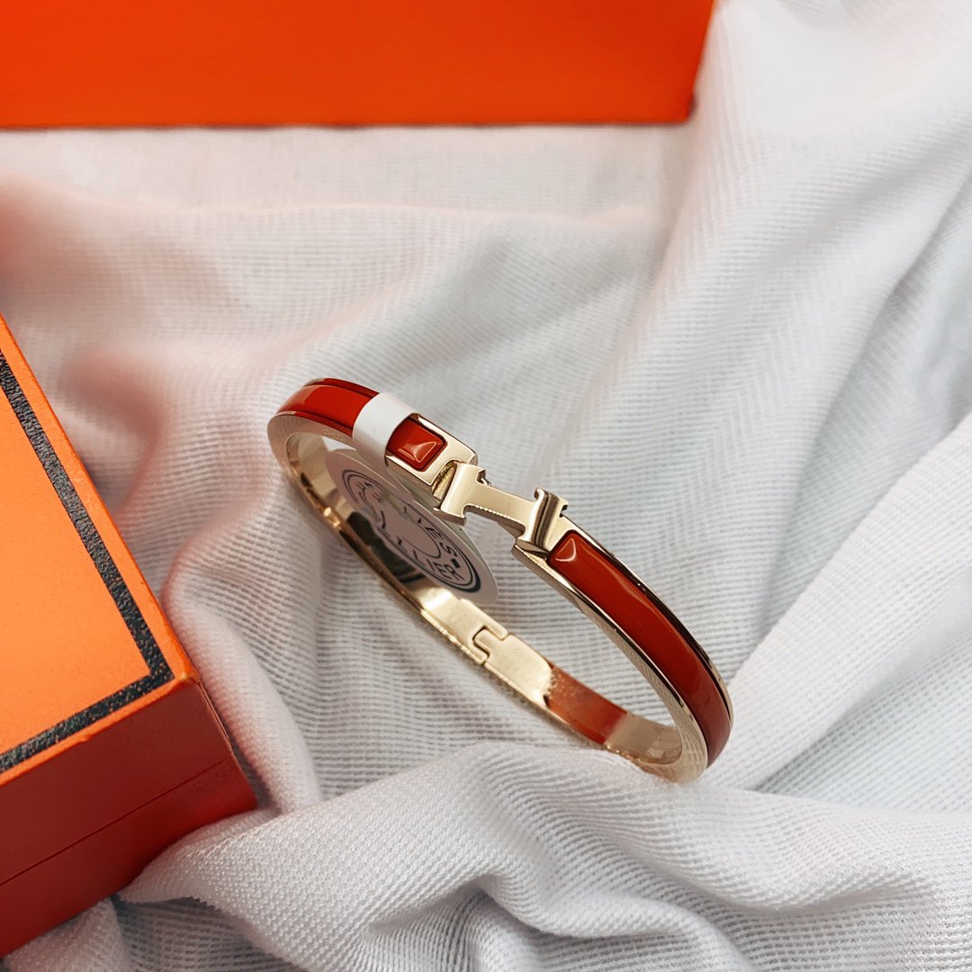 [Elitejewels]CLASSIC HM CLIC RED 8MM ENAMEL BRACELET