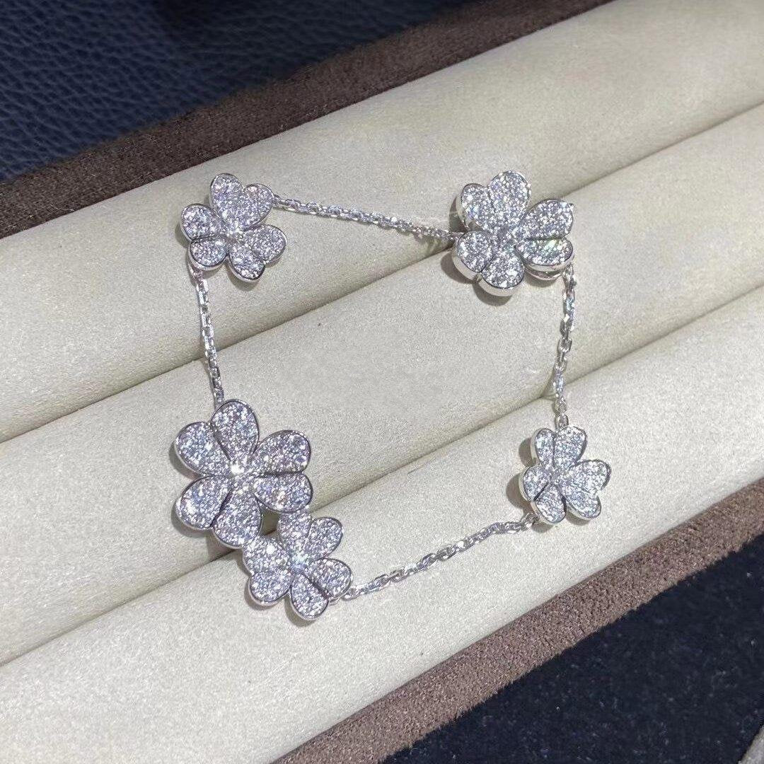 [Elitejewels]FRIVOLE SILVER 5 FLOWERS BRACELET