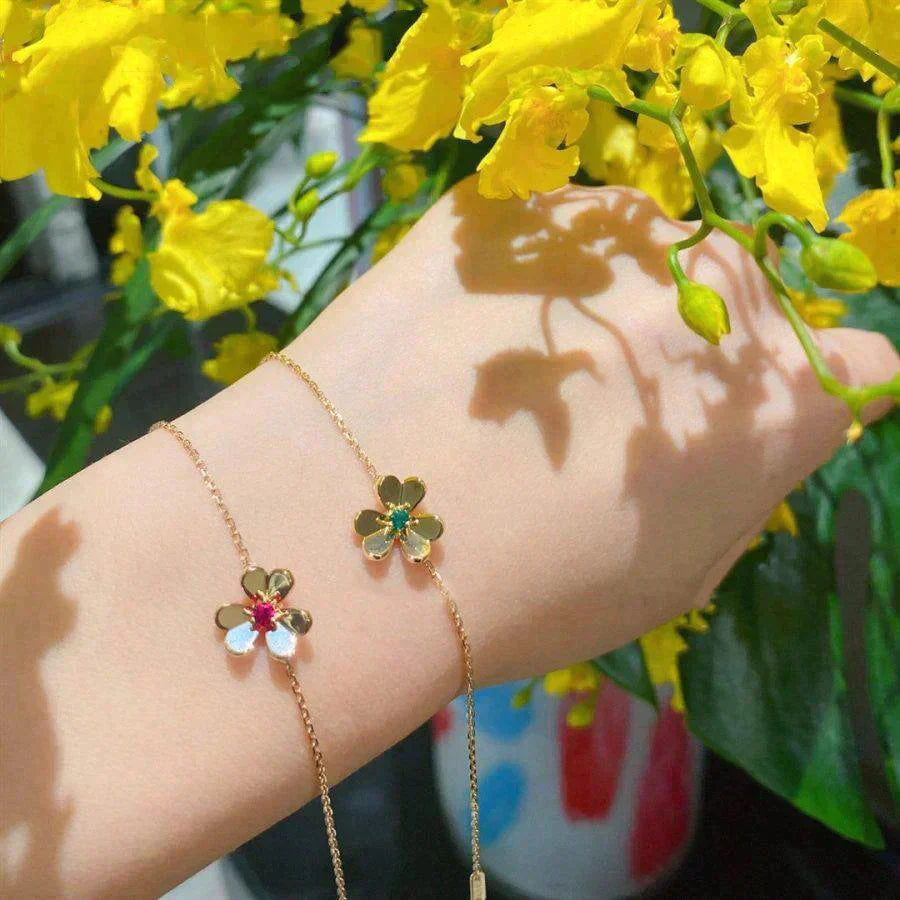 [Elitejewels]FRIVOLE GOLD FLOWER PINK MALACHITE BRACELET