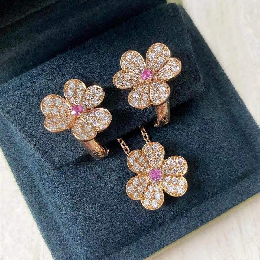 [Elitejewels]FRIVOLE PINK GOLD FLOWER DIAMOND EARRINGS